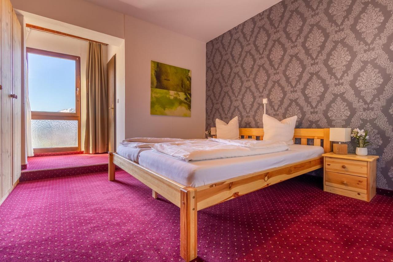 Hotel Pension Loewen In Sulz Sulz  Экстерьер фото