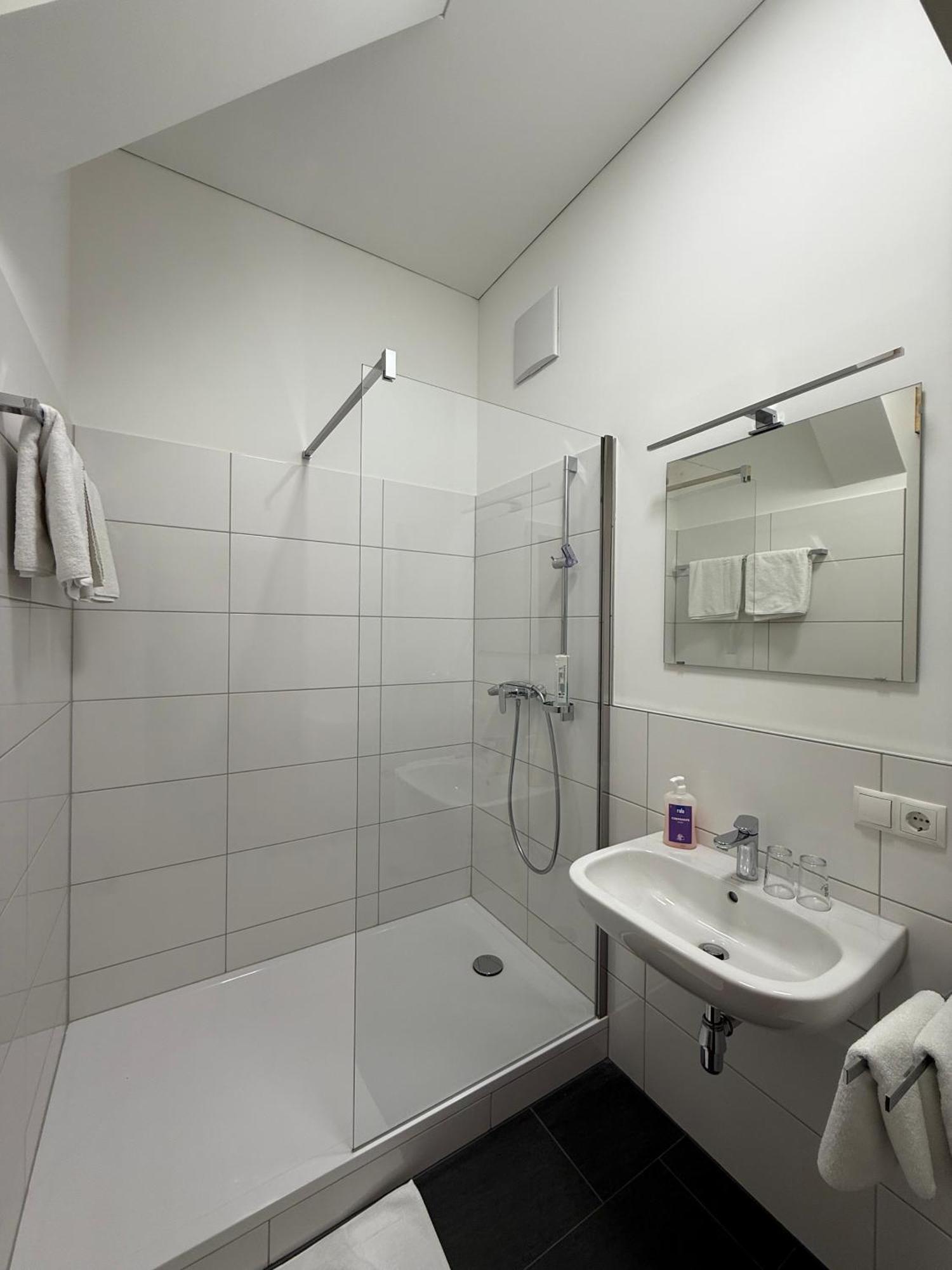 Hotel Pension Loewen In Sulz Sulz  Экстерьер фото
